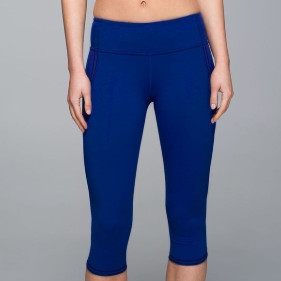 LULULEMON Top Speed Crop - Picture 1 of 10